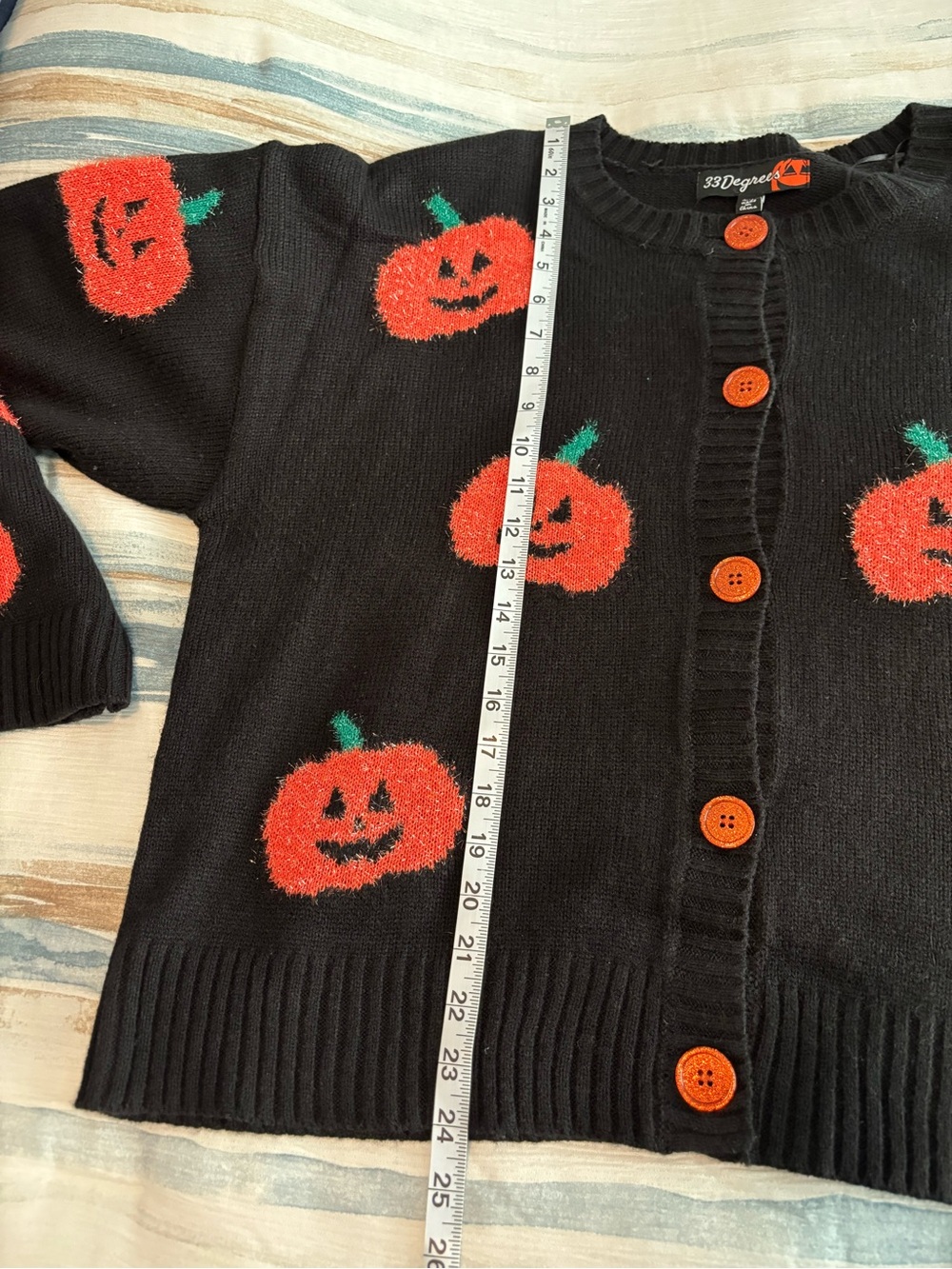 Halloween Sweater by 33 Degrees Black Pumpkin Sparkly Knit Cardigan Sweater EUC! - Picture 7 of 7
